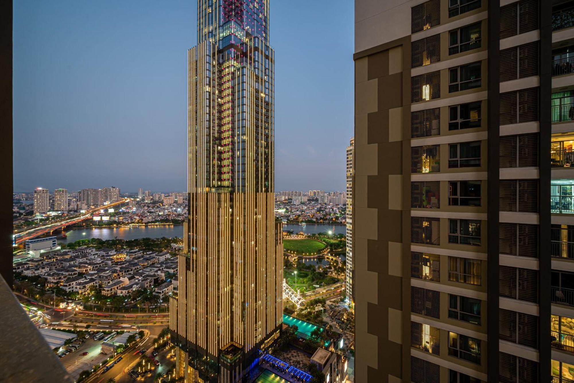 Luxury Apartment At Vinhomes Central Park Ho-Chi-Minh-Stadt Exterior foto