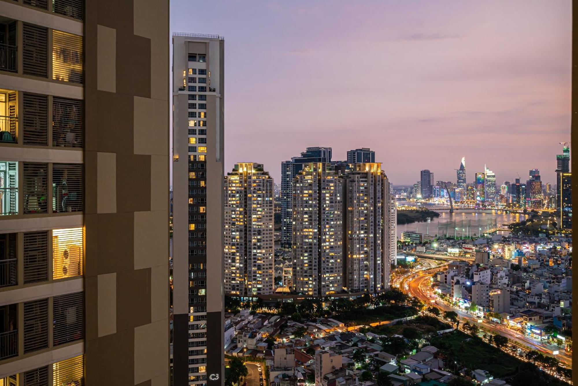 Luxury Apartment At Vinhomes Central Park Ho-Chi-Minh-Stadt Exterior foto